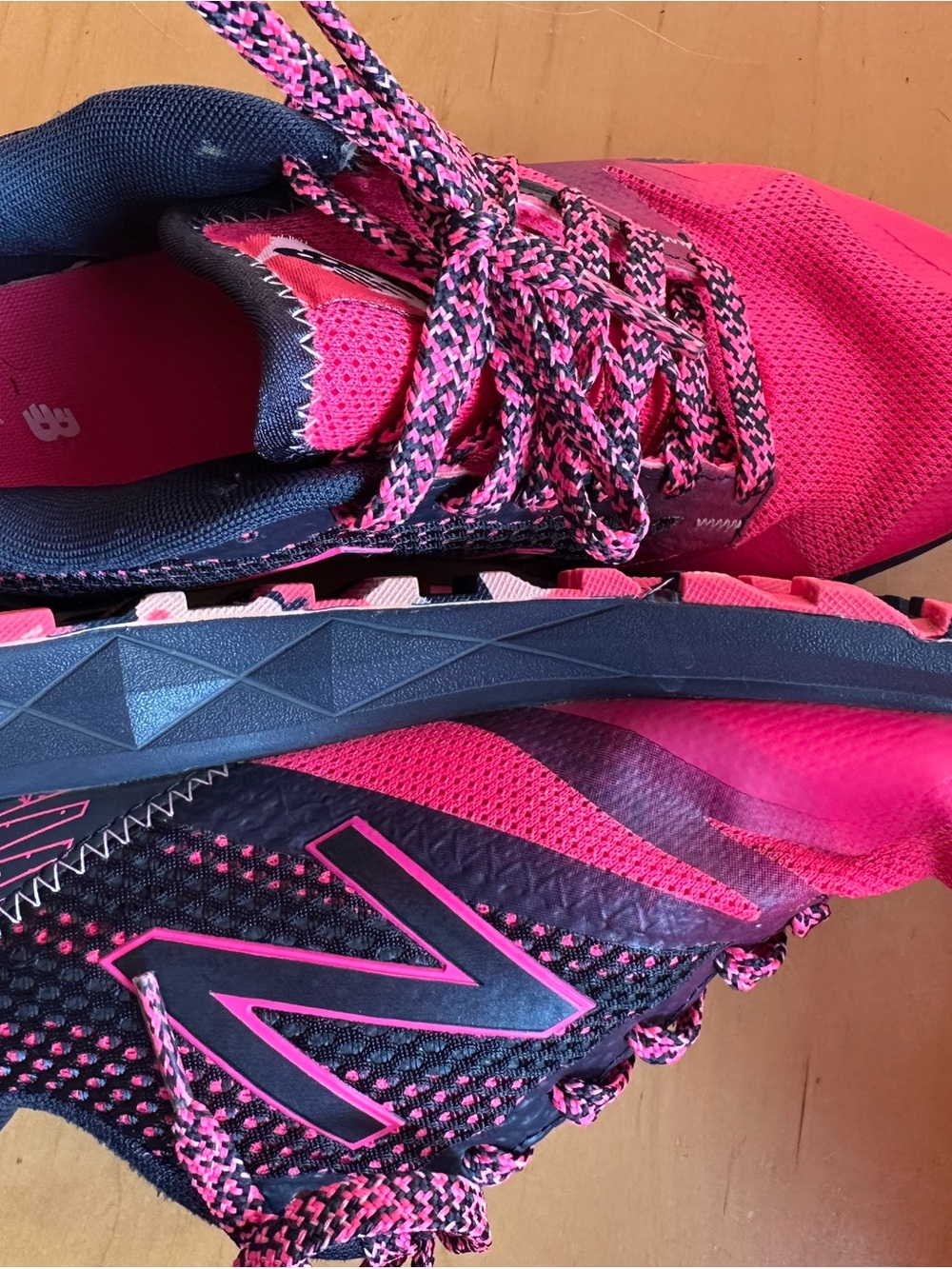New Balance 690v1 AT Speed Ride Womens Size 8.5 Trail Running - Picture 4 of 9